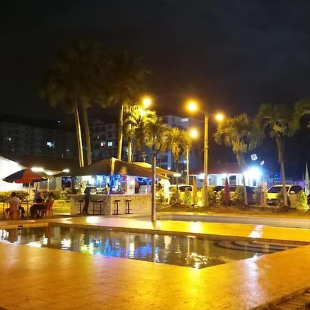 Green Town Hotel And Resort Port Dickson Exterior foto