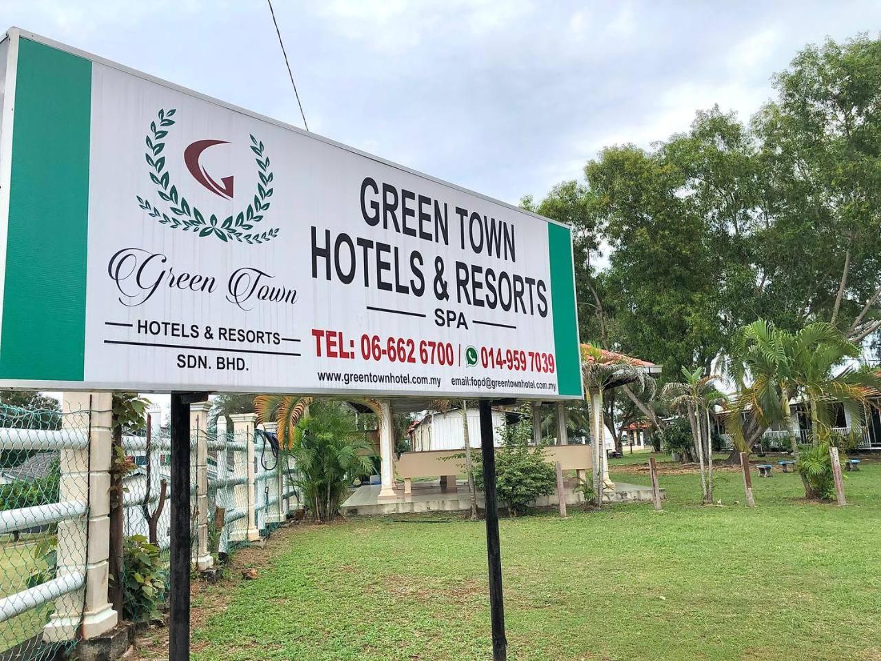 Green Town Hotel And Resort Port Dickson Exterior foto